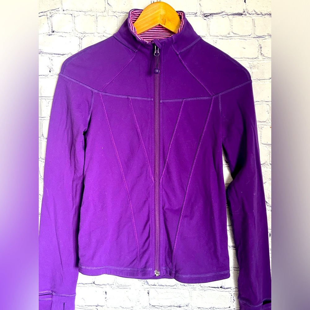 IVIVVA by LULULEMON girls size 14 full zip purple jacket